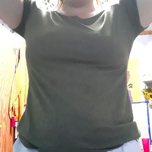 A green tee